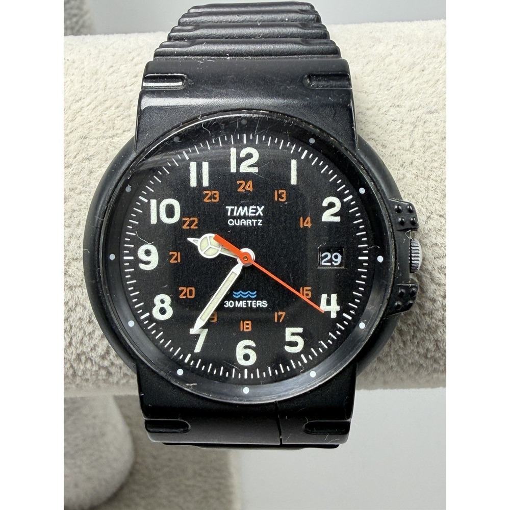 Timex New Battery Mens Watch E7 1997 Vintage 35MM 7.75" Resin Band